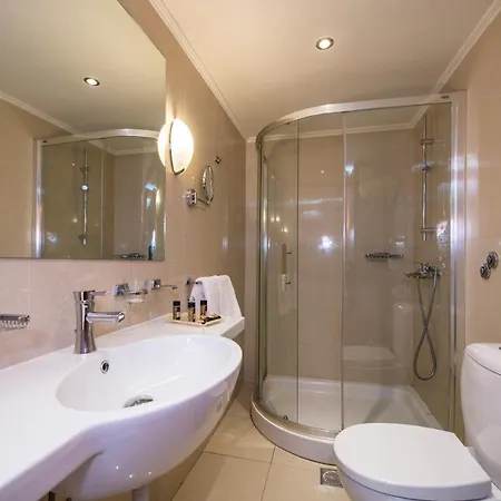 Hermes Hotell 3*