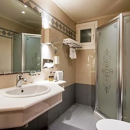 Hermes Hotel 3*