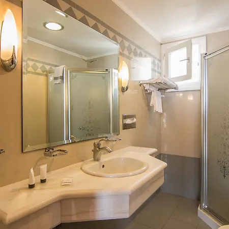 Hermes Hotell Ermoupoli