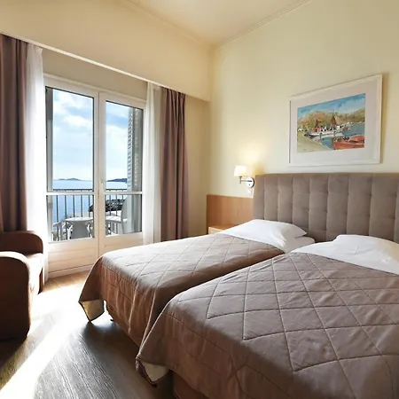 Hermes Hotell 3*