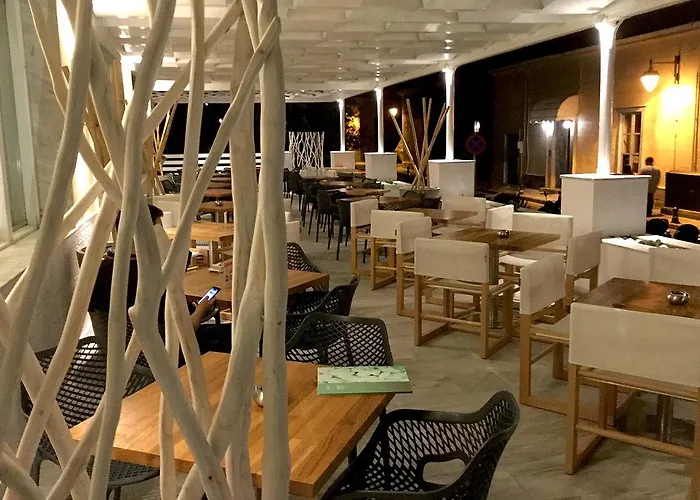 Hermes 3* Ermoúpoli